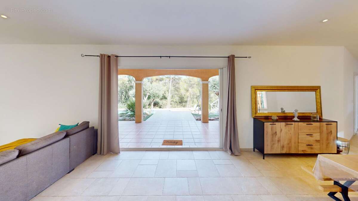 Maison à DRAGUIGNAN