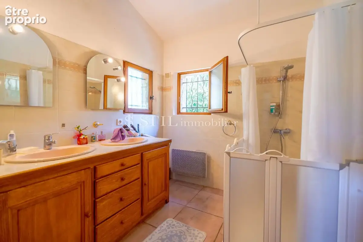 Maison 170 m² à Sainte-Maxime  - photo 9