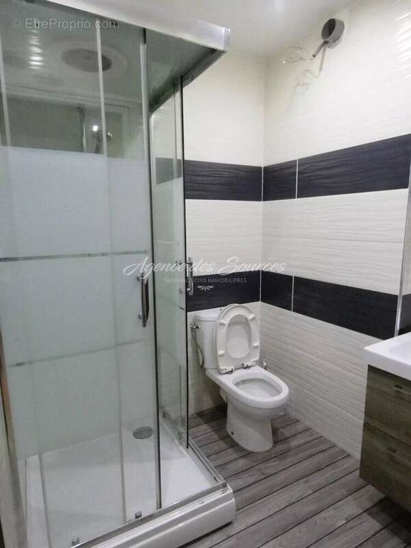 Maison de village + appartement à BRAS - photo 9