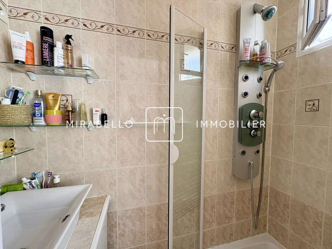 Maison 193 m² à Colomars  - photo 15