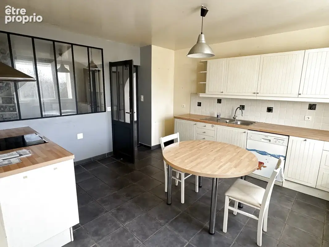 Vente maison, 10 pièces, 6 chambres, 265 m2, terrain 1043 m2 LURE - photo 7
