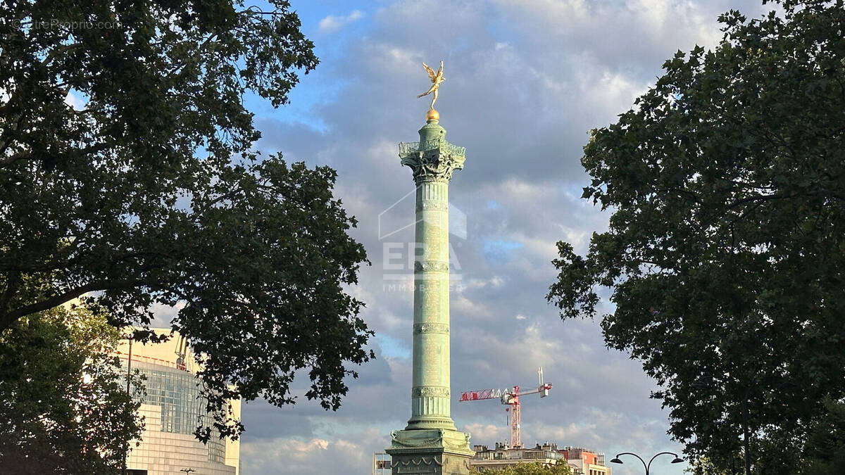 Autre à PARIS-11E