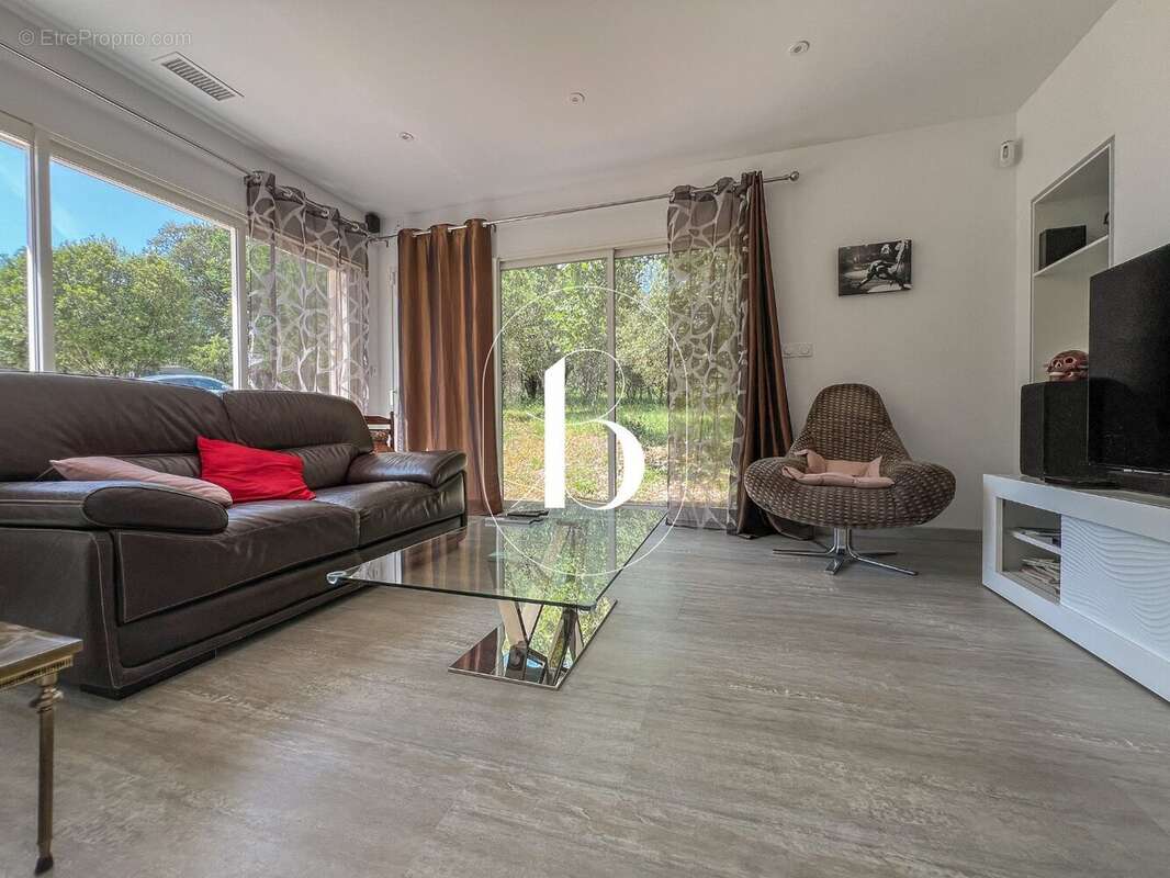 Maison à GOUDARGUES