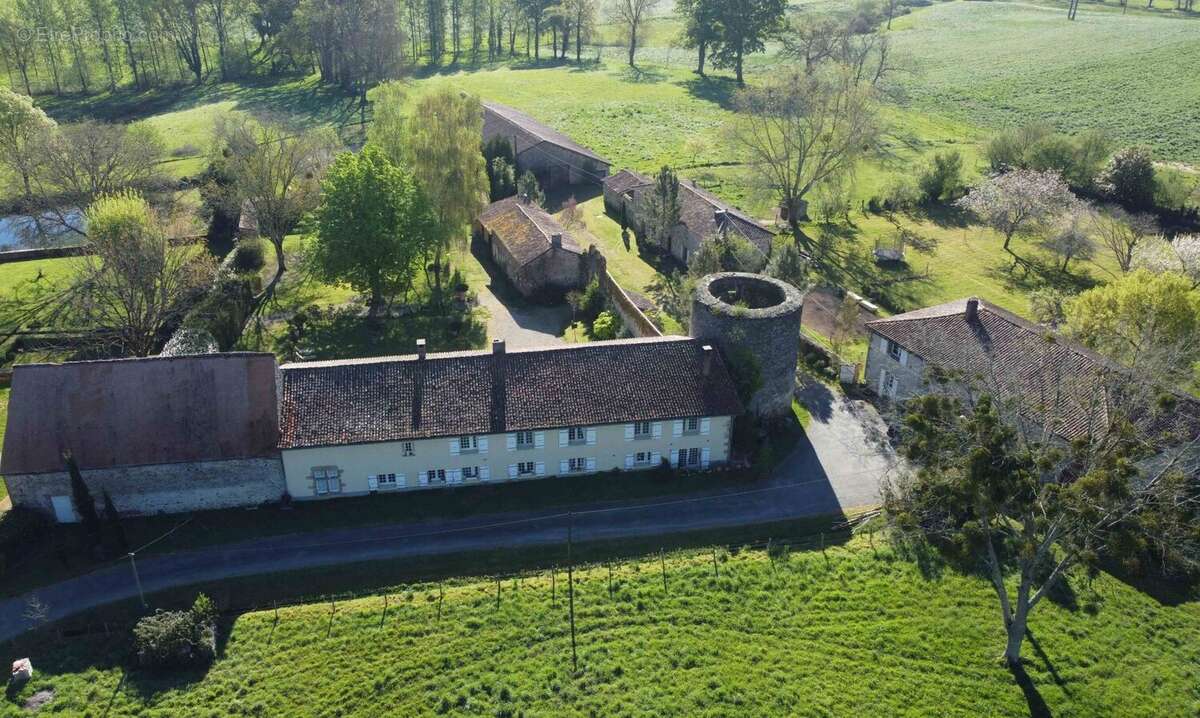 Autre à ANSAC-SUR-VIENNE