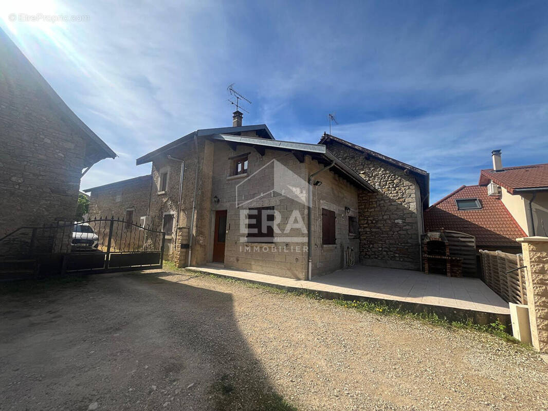 Maison à SOUCLIN