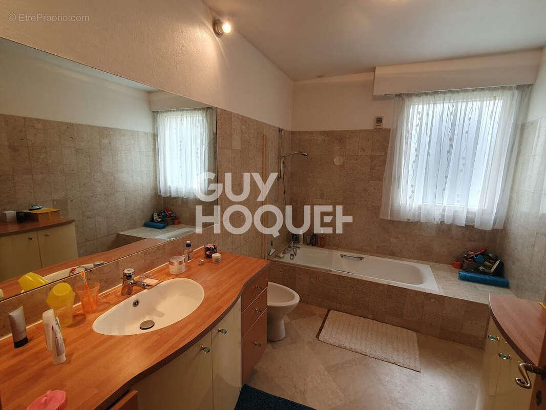 Maison à FONTENAY-SOUS-BOIS