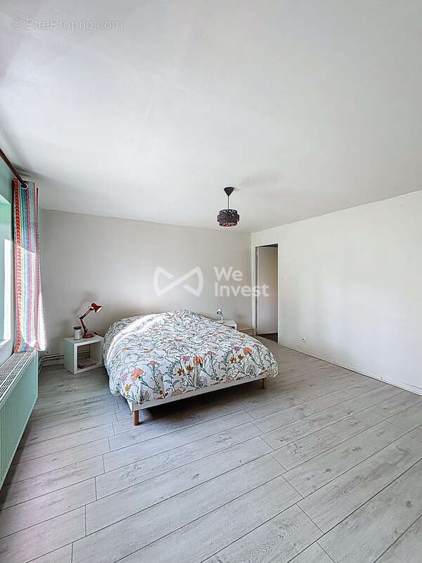 Maison à BAZOCHES-SUR-HOENE