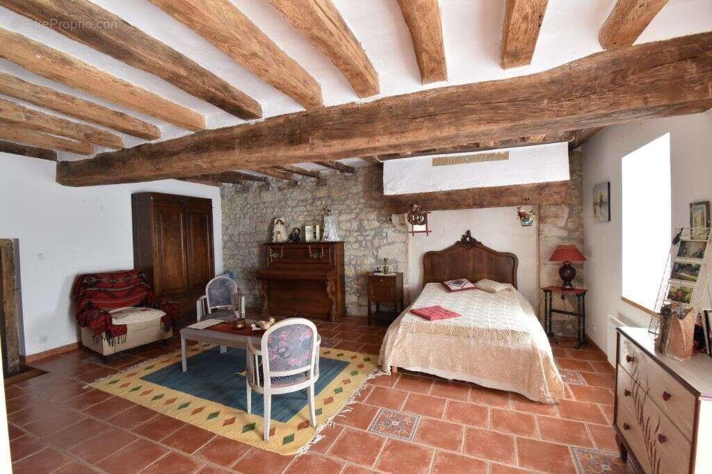 Maison à SURY-ES-BOIS