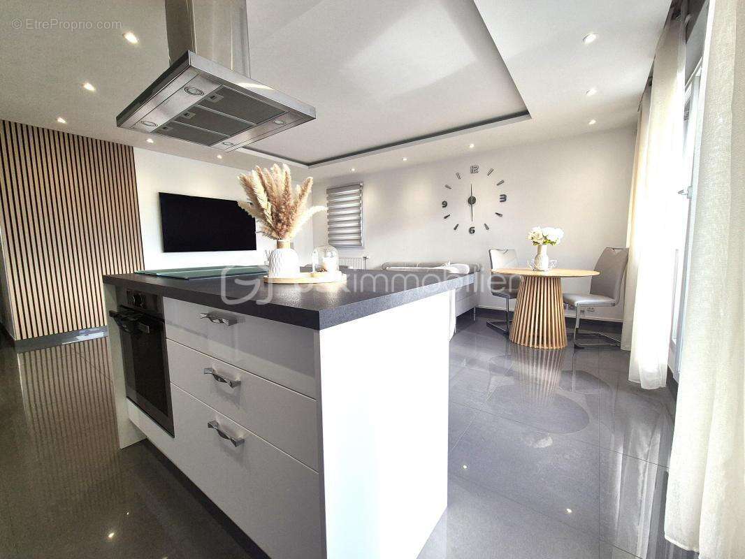 Appartement à ECHIROLLES