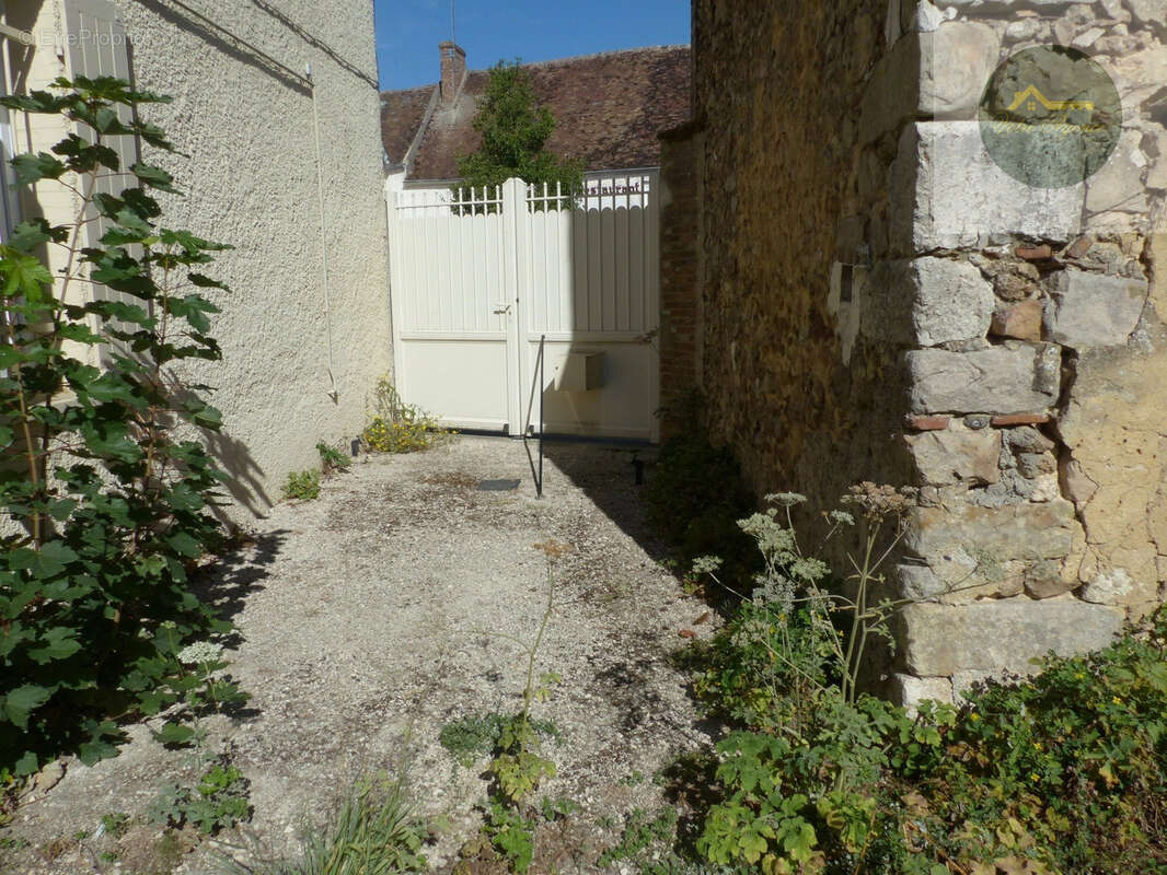 Maison à CHEROY