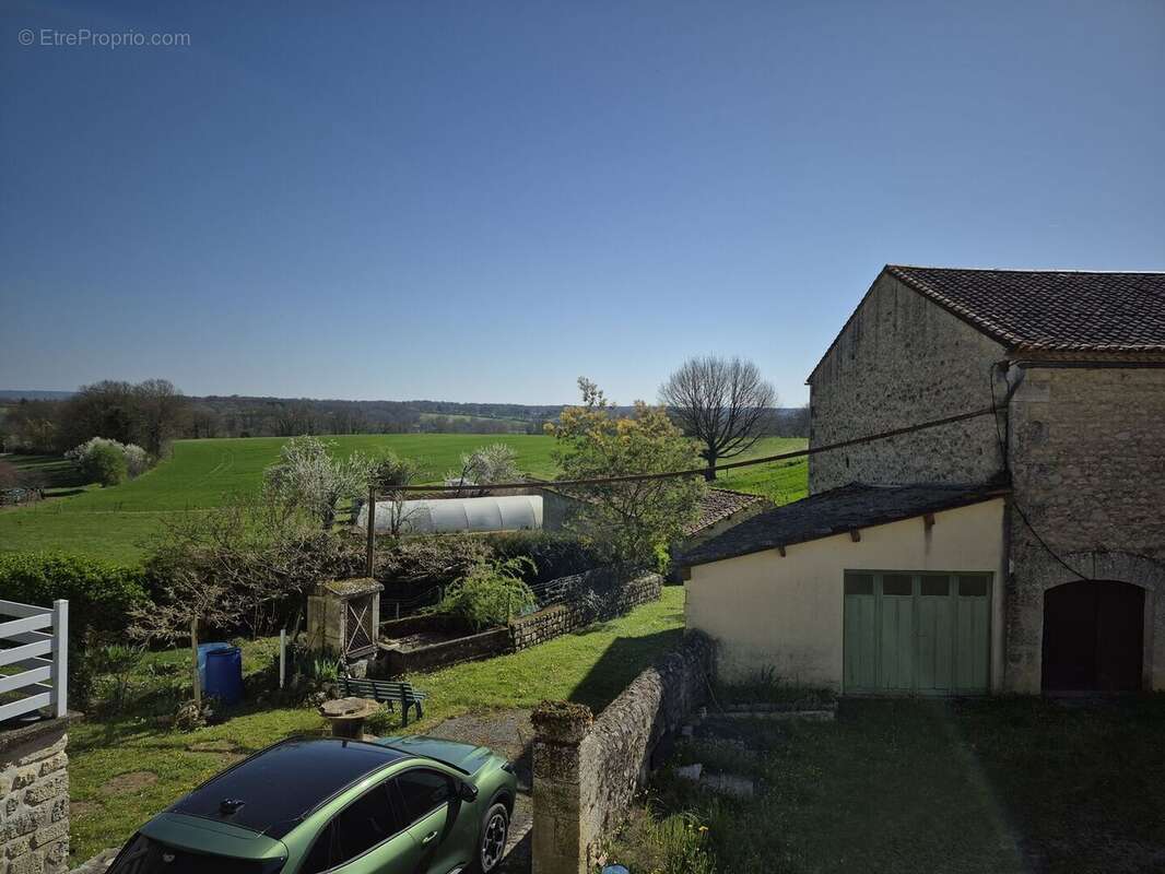 20260319110252 - Maison à CHAZELLES