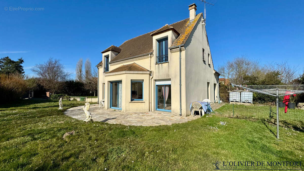 Maison à MONTFORT-L&#039;AMAURY