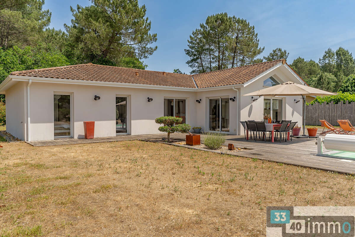 Maison à SALLES