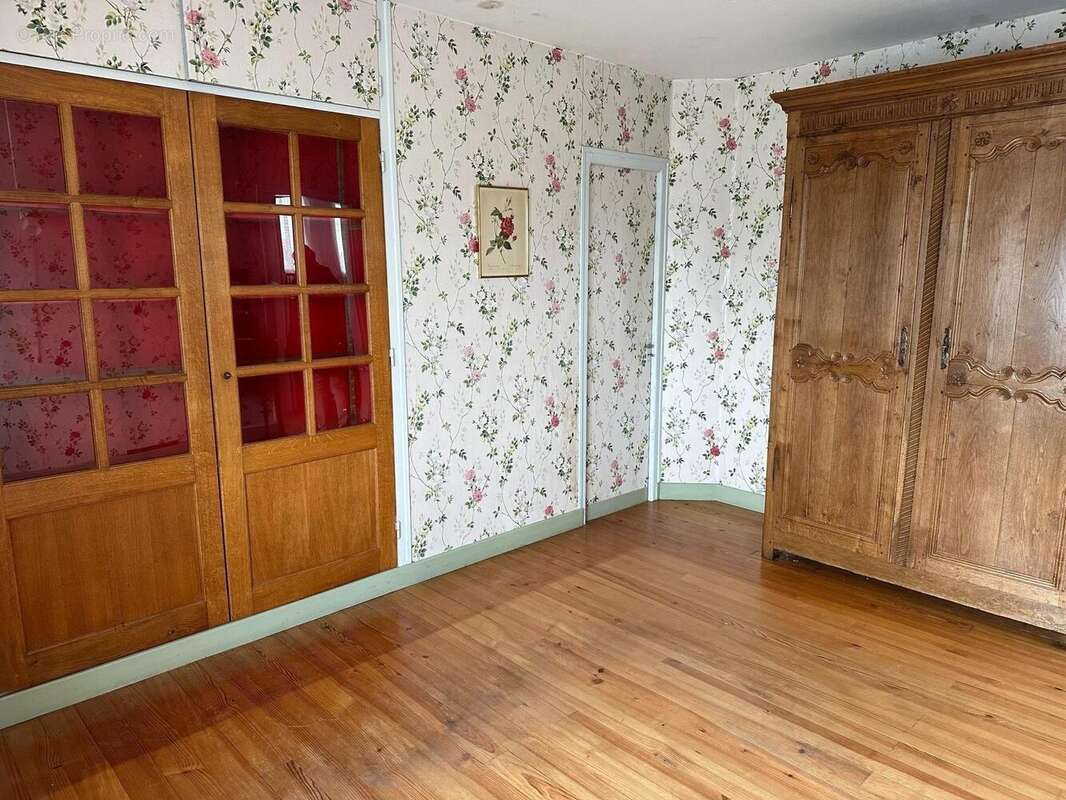 Maison 140 m² à Lignieres-Chatelain  - photo 3