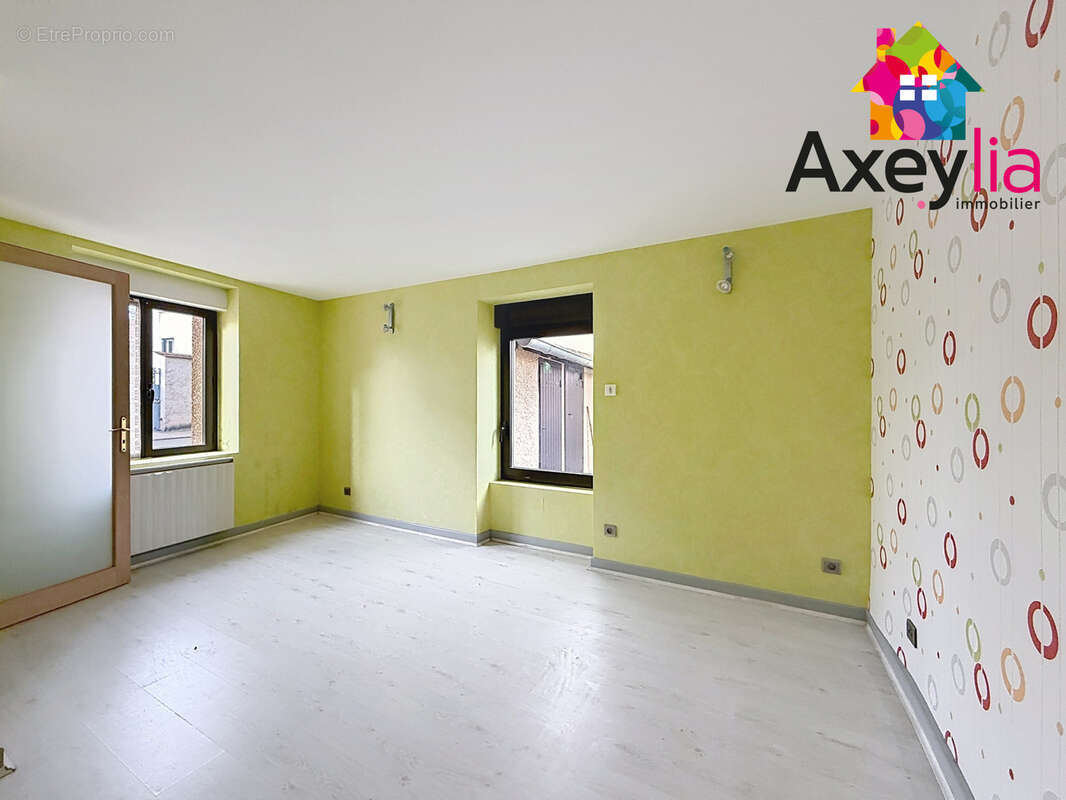 Appartement à LE COTEAU