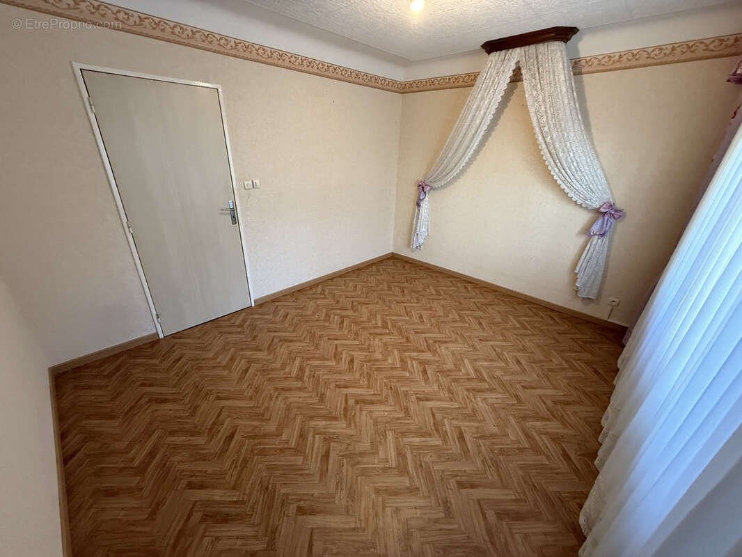 Maison individuelle 6 pièces de 115 m2 avec sous-sol - photo 12