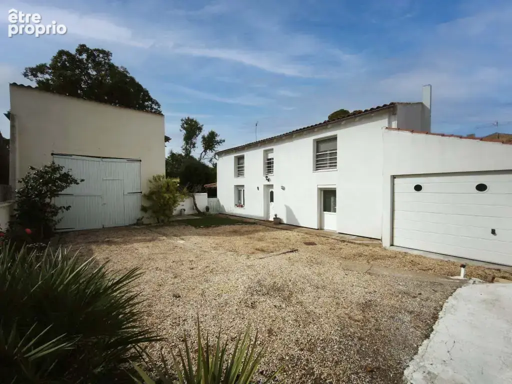 Maison 4 pièces 77 m² à vendre à Gemozac (17260) - photo 2
