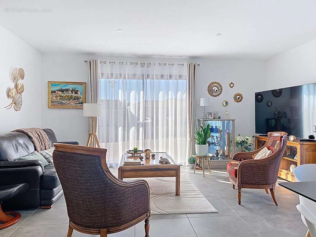 Maison à PARENTIS-EN-BORN