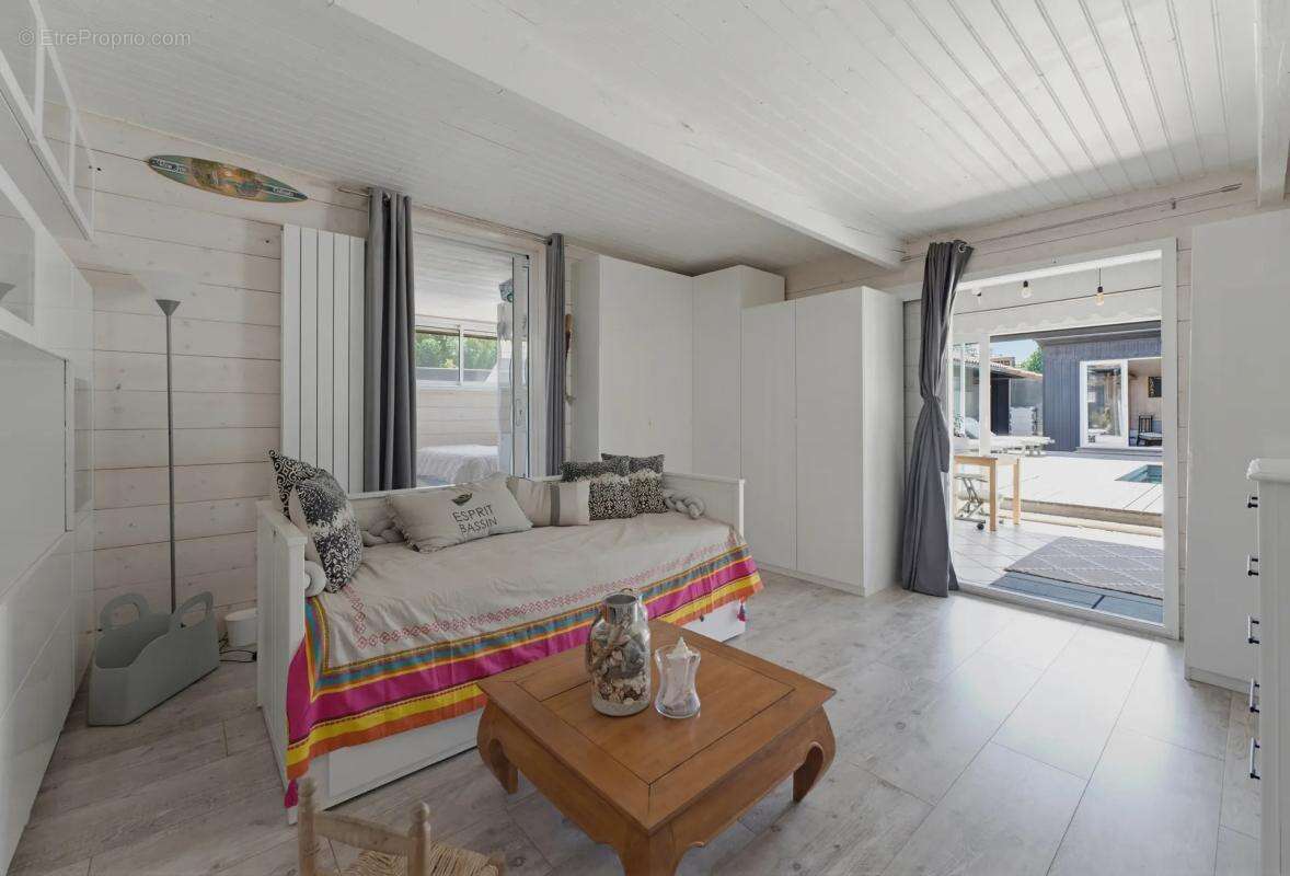 Maison à MARTIGNAS-SUR-JALLE
