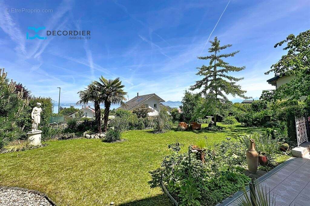 Maison à MAXILLY-SUR-LEMAN
