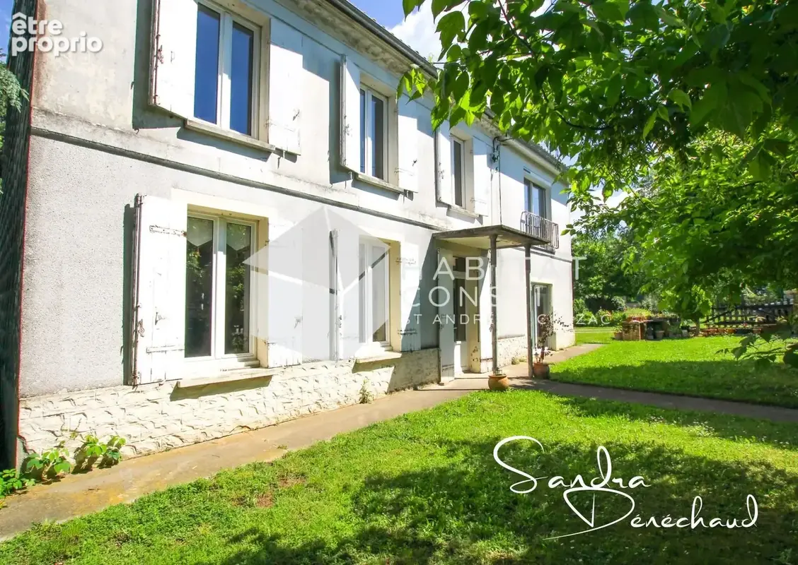 Photo Maison à Bourg au prix de 247 000€
