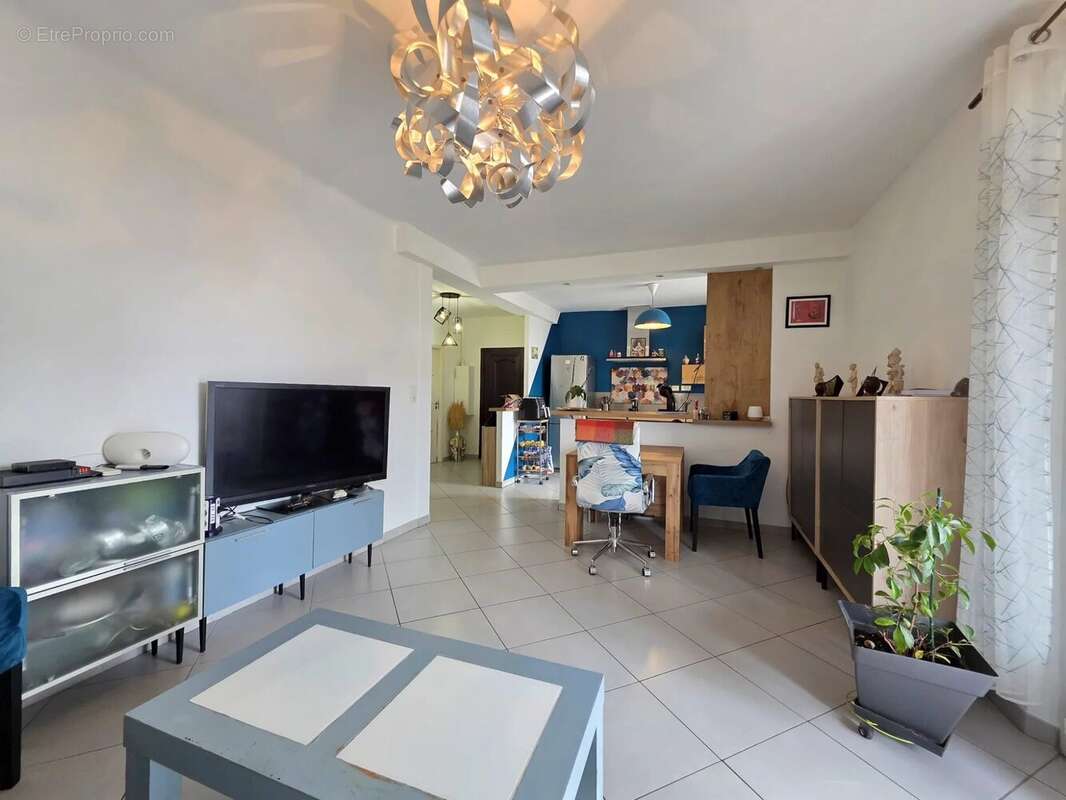 Appartement à PORT-DE-BOUC