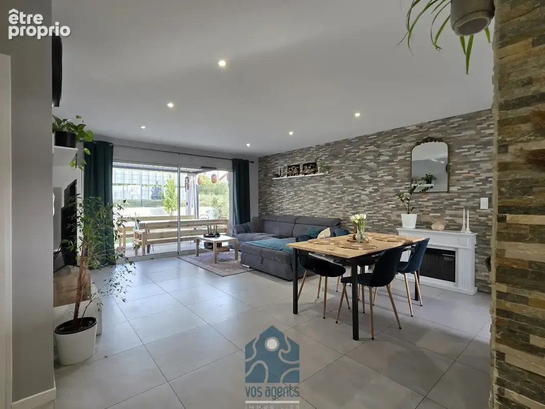 Maison de plain pied 5 pièces avec garage, jardin, terrasse et pergola - photo 2