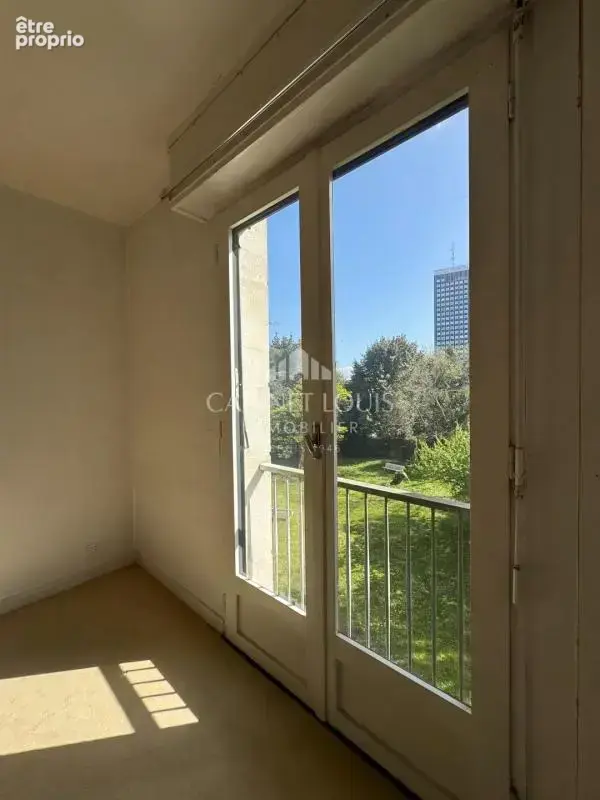 À rénover – Appartement 4 pièces avec balcon - photo 6