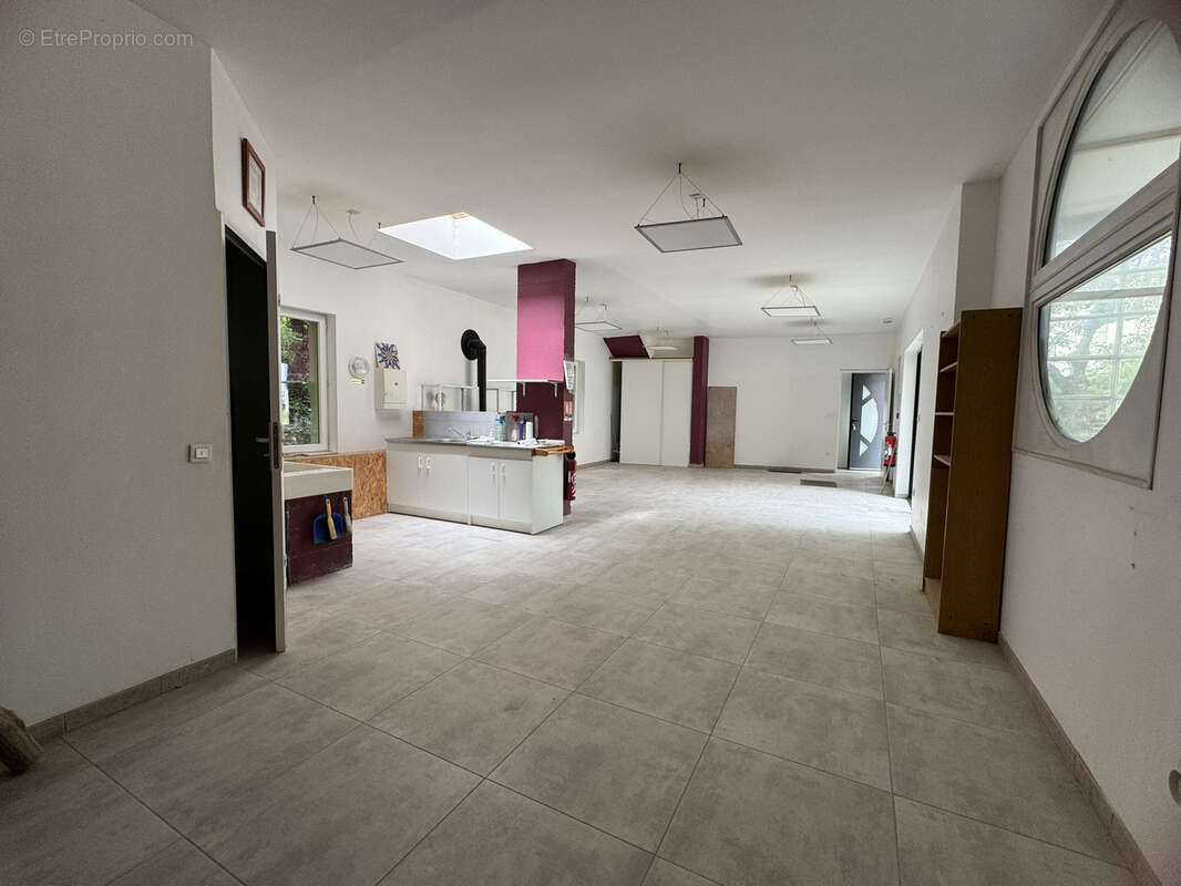 Maison à ONET-LE-CHATEAU