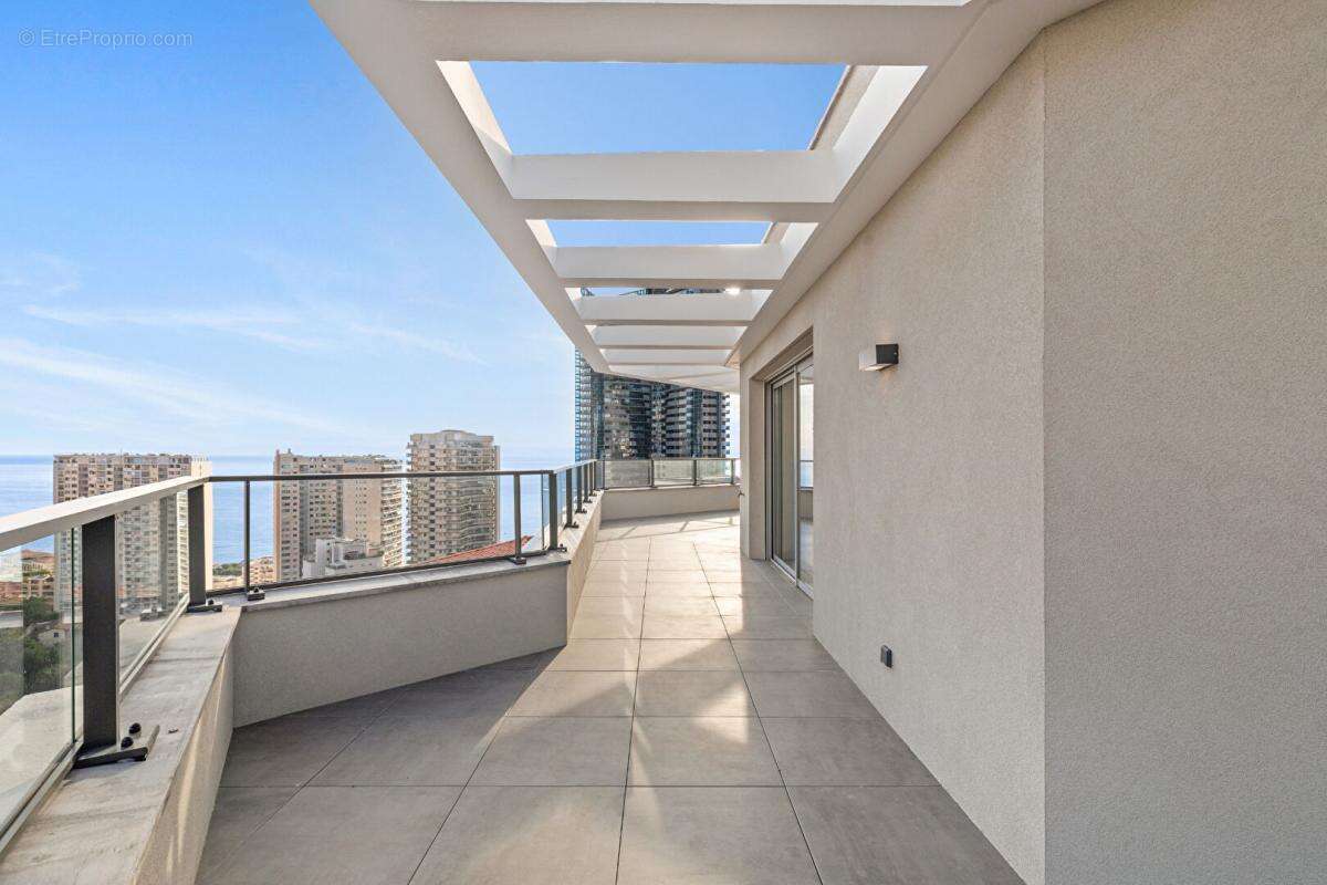 Appartement à BEAUSOLEIL