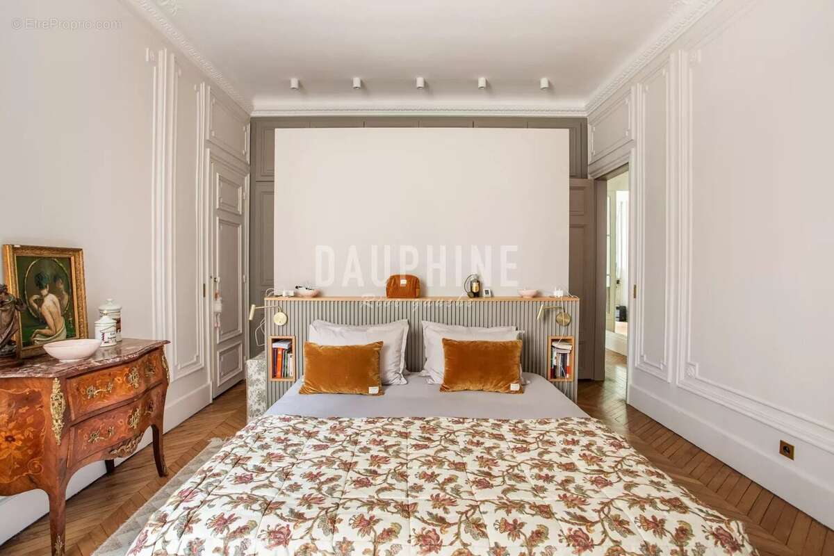 Appartement à PARIS-5E