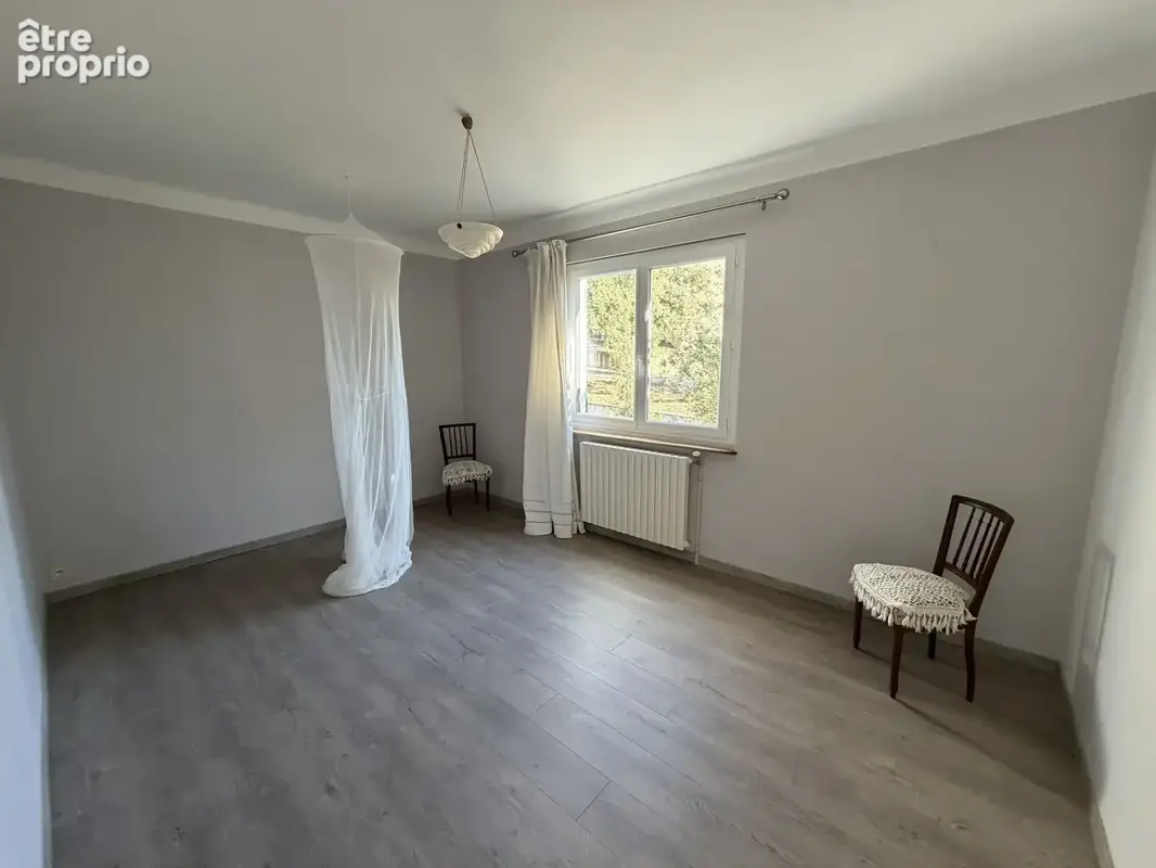 Maison avec vue dégagée et nombreuses dépendances - photo 20