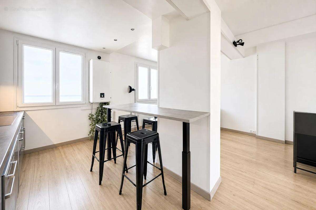 Appartement de 3 pièces de 47 m² situé à Marseille - photo 3