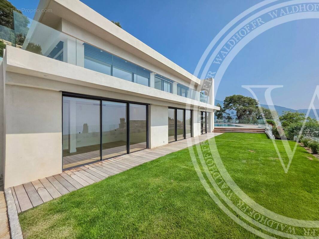 Maison à ROQUEBRUNE-CAP-MARTIN