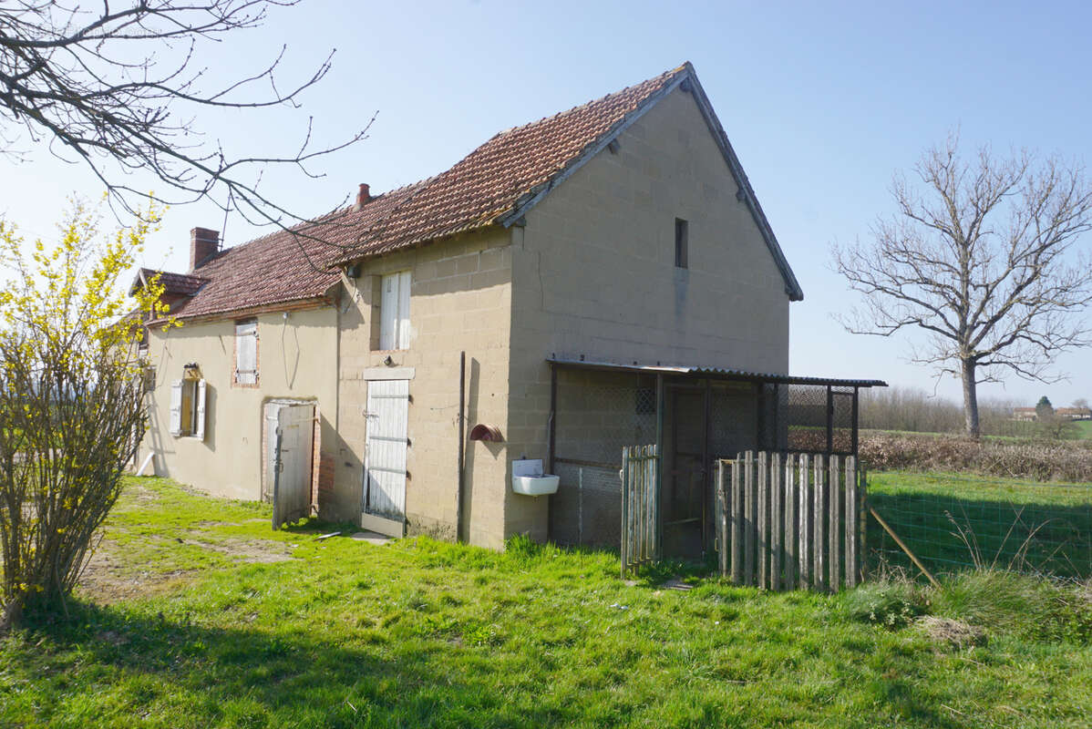 Maison à PARAY-LE-MONIAL