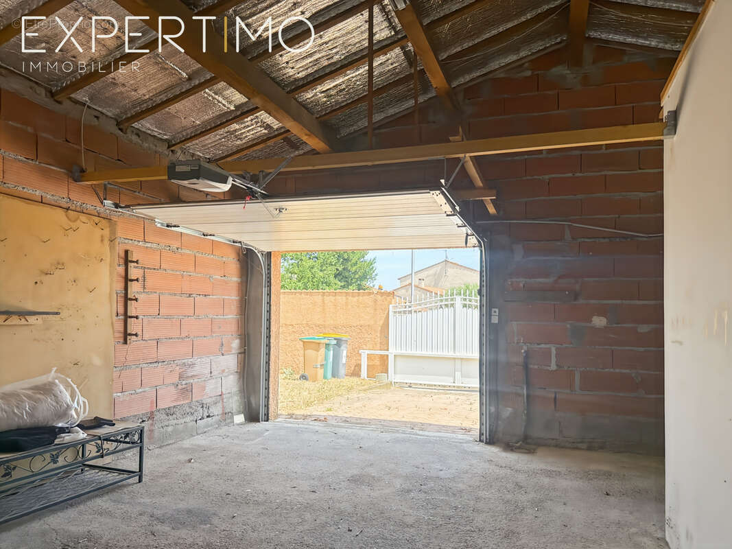 Maison de plain-pied de 114 m2 avec véranda, grand garage de 41 m2 - photo 5