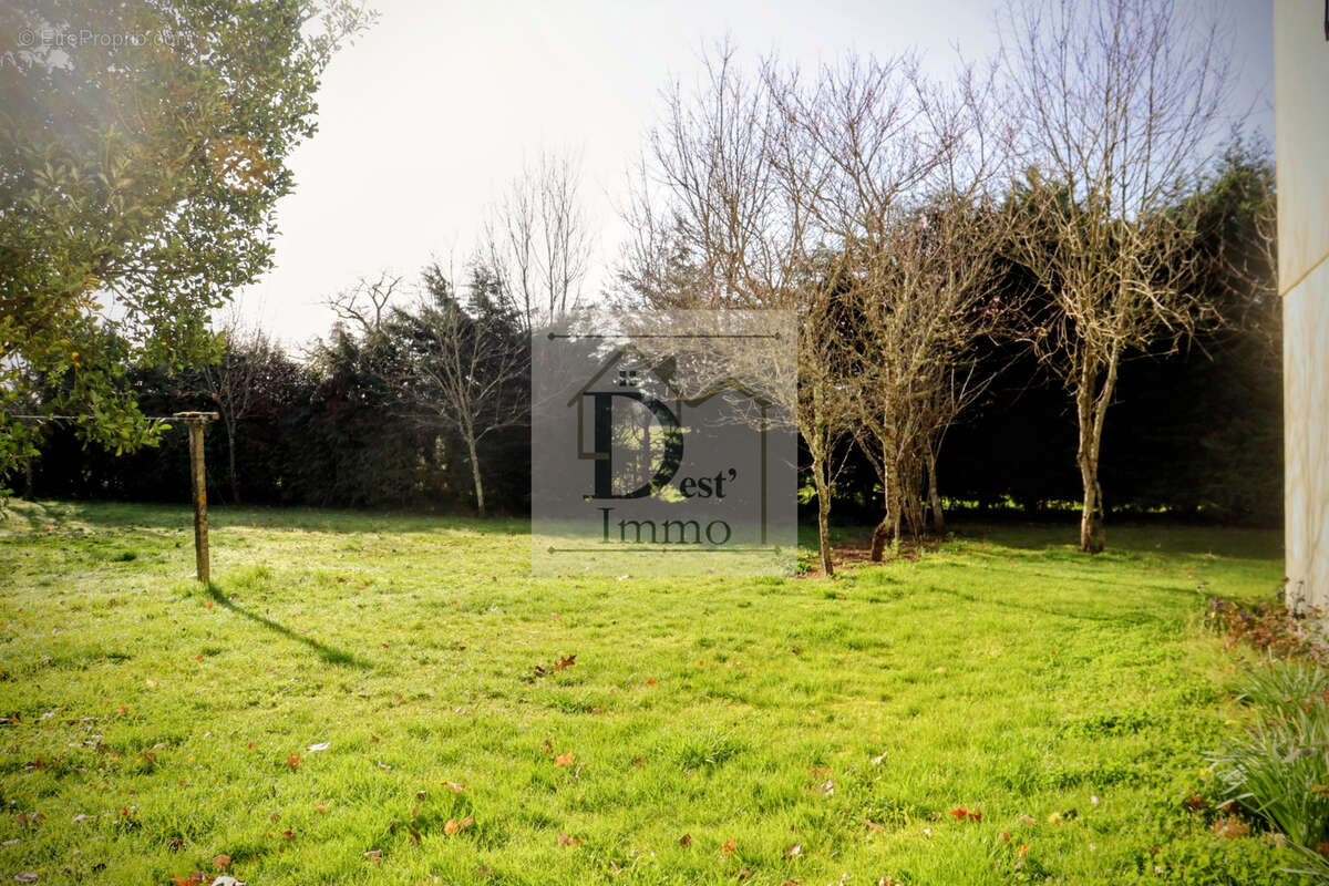 Maison à CHASSENON