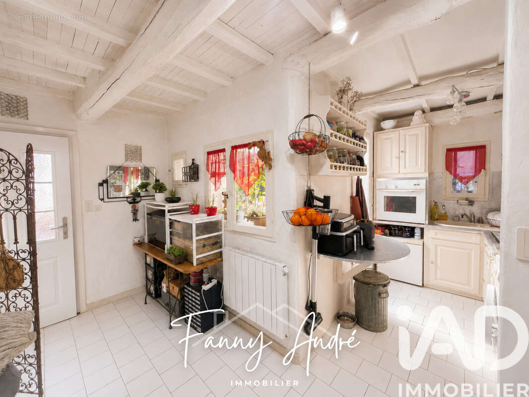 Photo 6 - Maison à LE CASTELLET