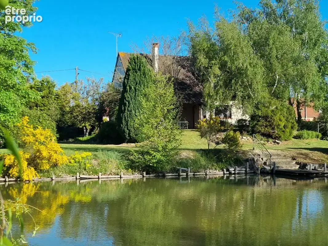 Maison traditionnelle  et un tres bel etang de plus de 4000m² - photo 14