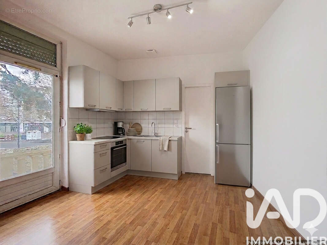 Photo 4 - Appartement à DECINES-CHARPIEU