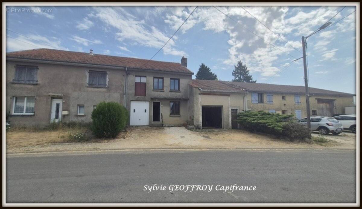 Maison à BROUSSEY-RAULECOURT