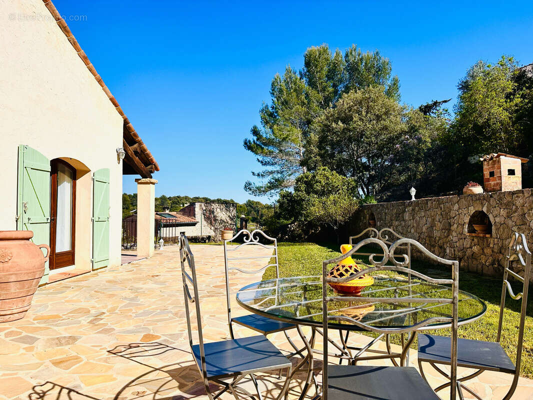 Maison à PEYMEINADE