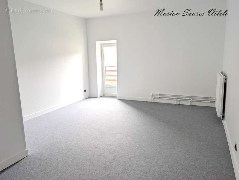 Ensemble immobilier de 2 maisons accolées sur plus de 900 m² à Provins même - photo 5