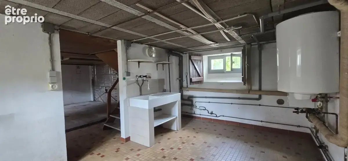 LURE - Maison avec jardin à rénover ? Idéale premier achat ou investissement - photo 13