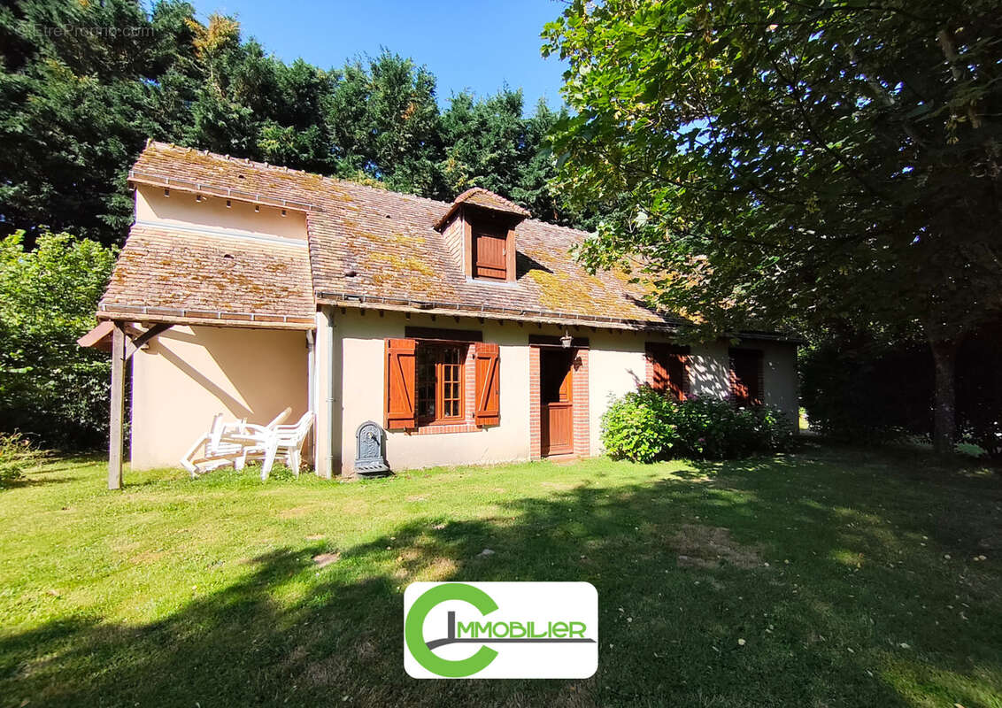 Maison à SEMUR-EN-VALLON