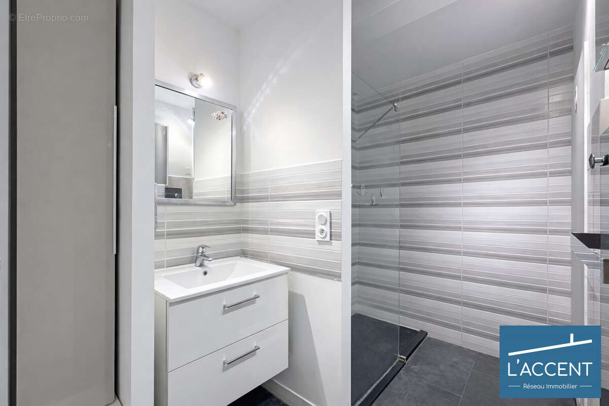 Salle d'eau - Appartement à MARSILLARGUES