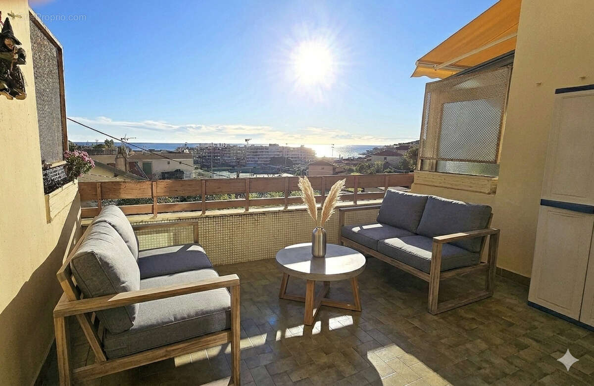 Appartement à ROQUEBRUNE-CAP-MARTIN