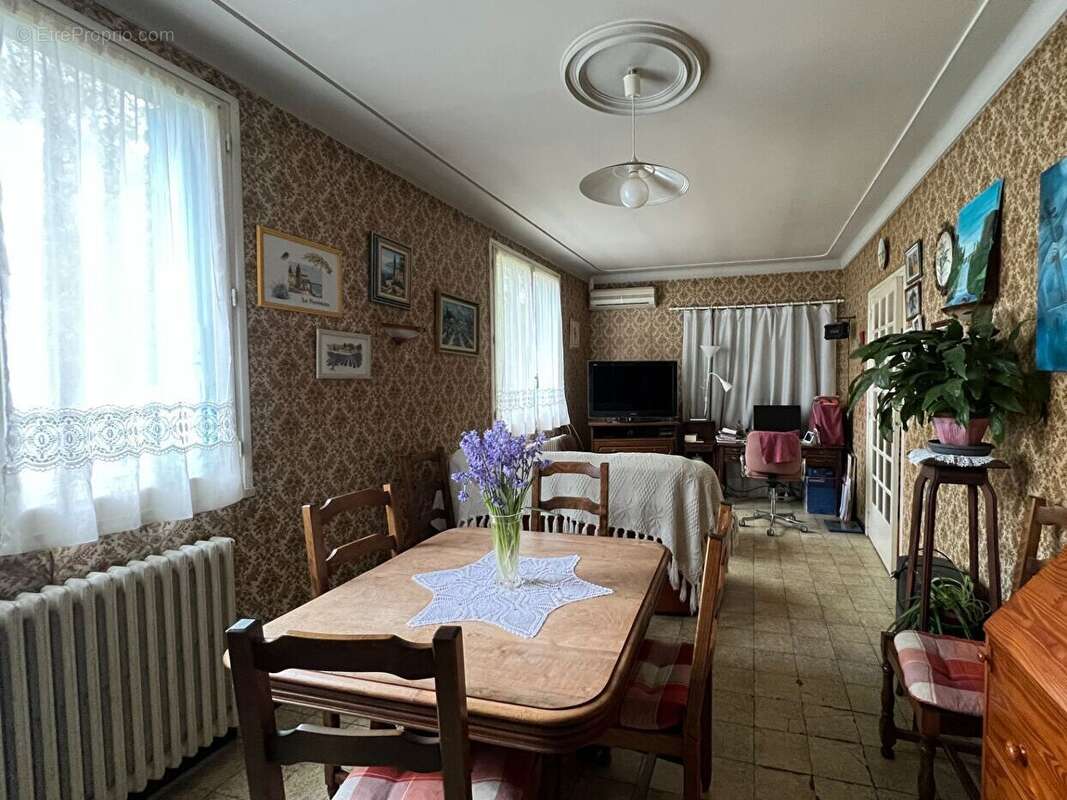Maison à MONTEILS