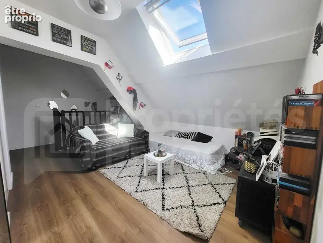 Coup de coeur pour cette maison rénovée, 3 chambres, jardin et stationnement - photo 8
