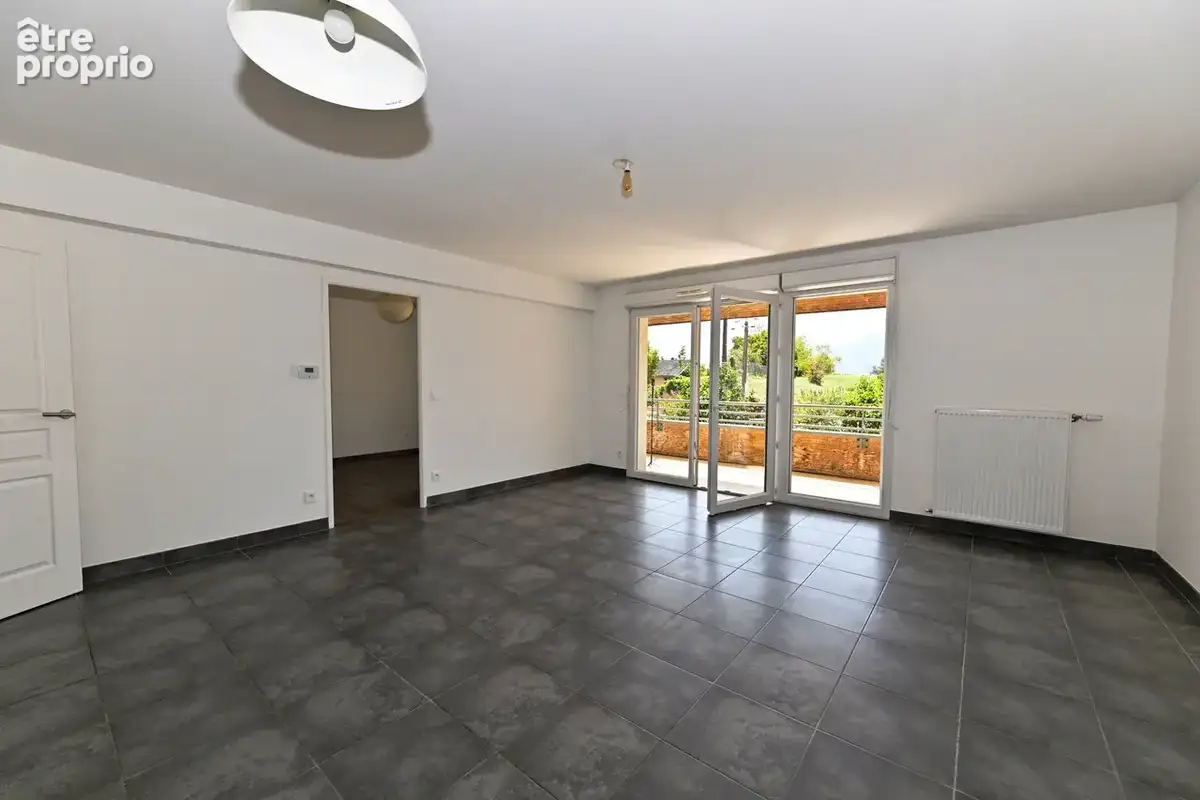 appartement t 4 terrasse garage et place privative - photo 3